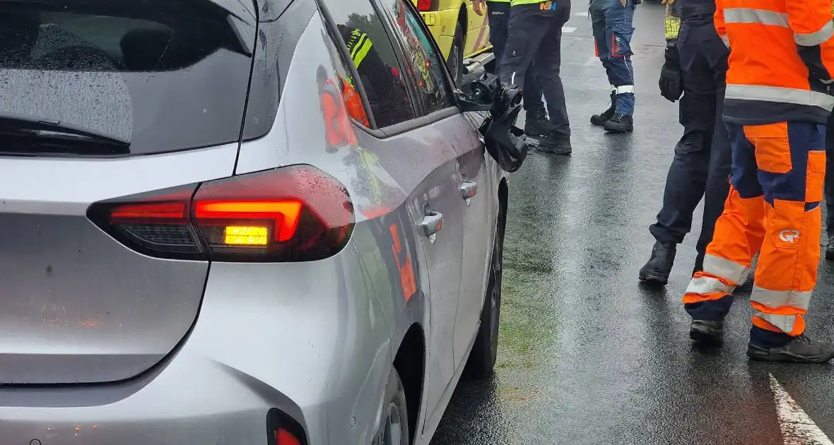 Automobilist ontkomt aan erge afloop bij ongeval - Foto 4