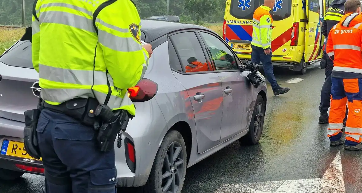 Automobilist ontkomt aan erge afloop bij ongeval - Foto 5