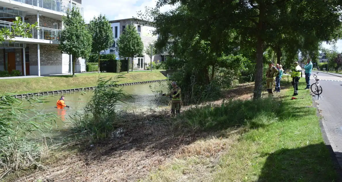 Brandweer doorzoekt water na aangetroffen fiets