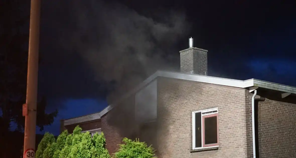 Brandweer blust brand woning - Foto 3