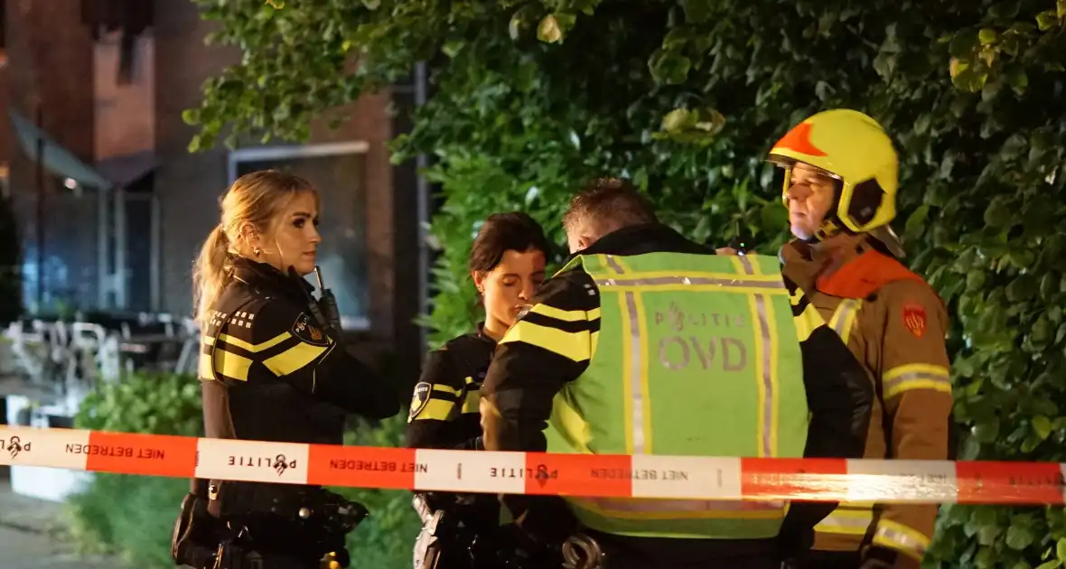 Brandweer blust brand woning - Foto 9