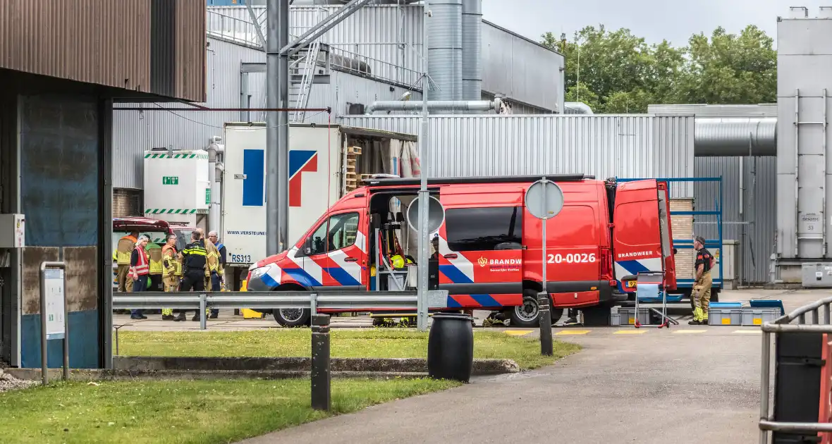 Specialistische brandweer teams ingezet voor incident met gevaarlijke stof - Foto 1