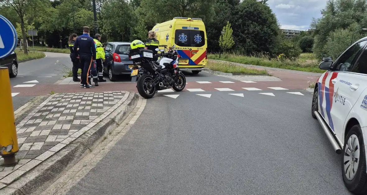 Twee gewonden bij eenzijdige aanrijding