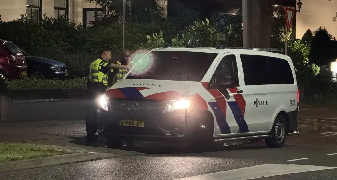 Massale politie-inzet bij melding van steekincident - Foto 2