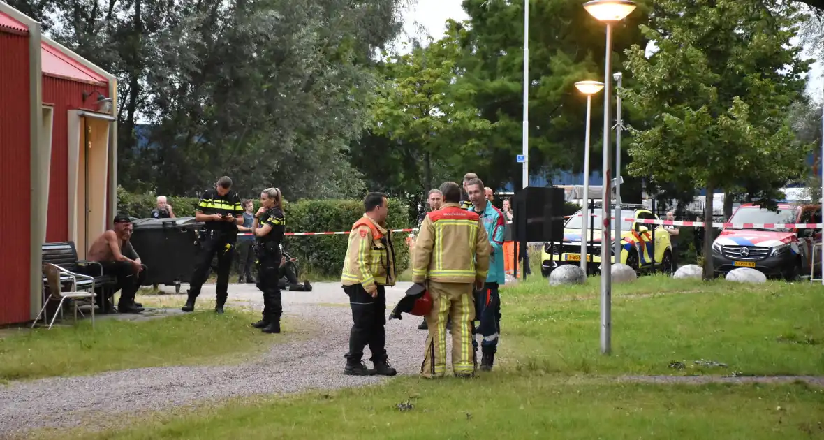 Tiny House volledig uitgebrand, onderzoek naar mogelijke brandstichting - Foto 1