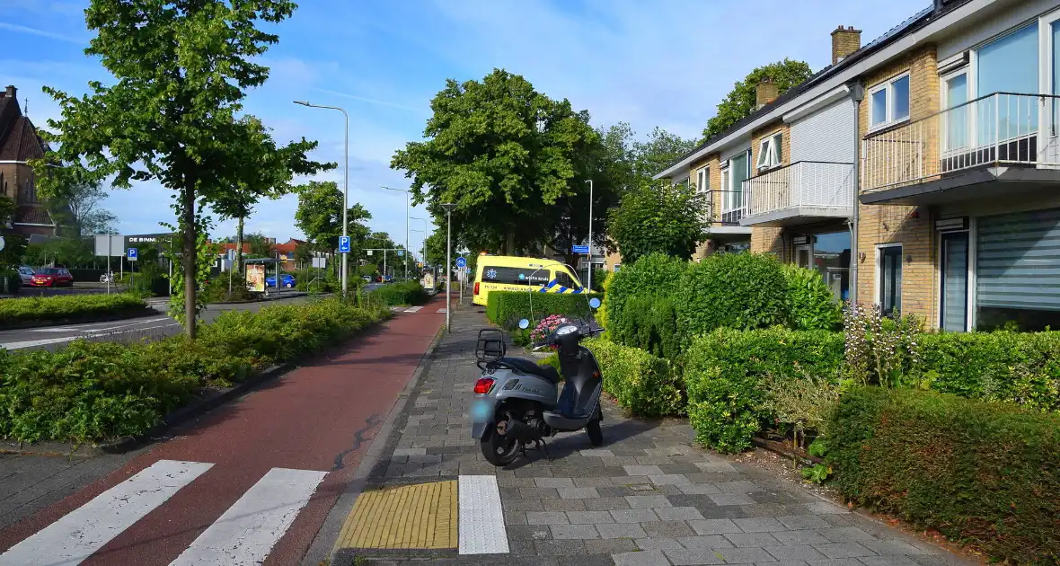 Scooterrijder gewond na verkeersongeval - Foto 5