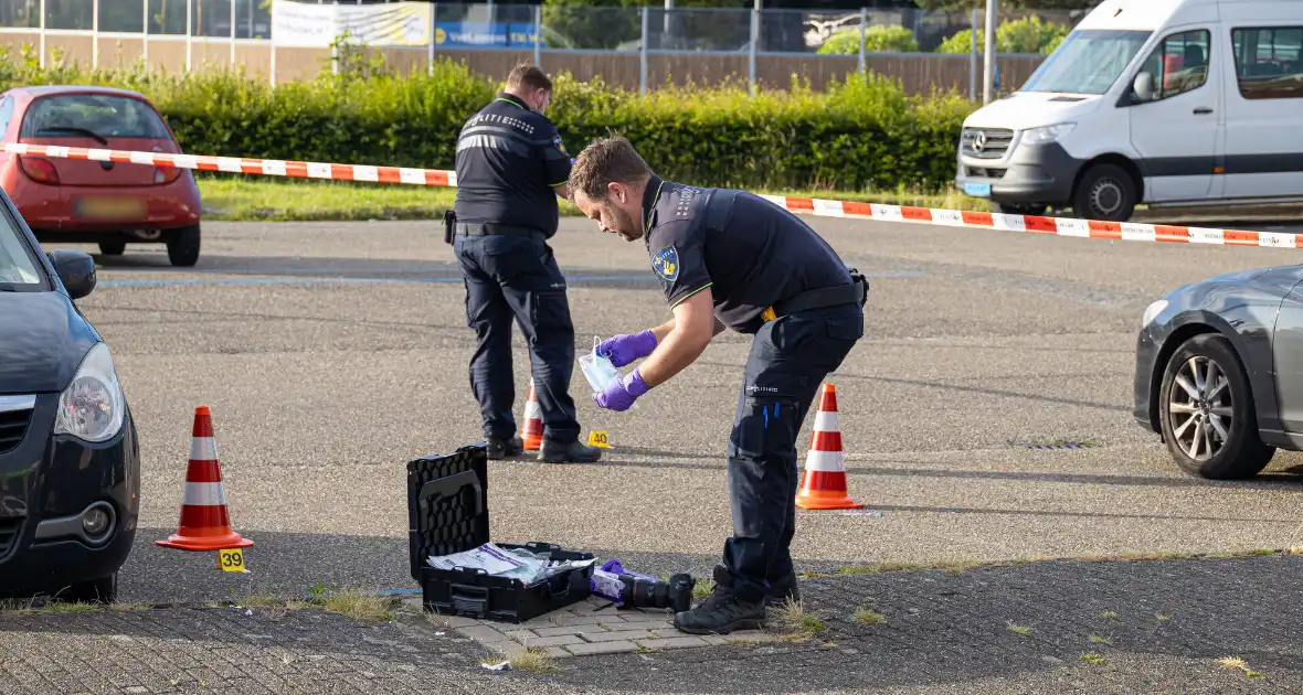 Politie lost waarschuwingsschoten na inbraak - Foto 9