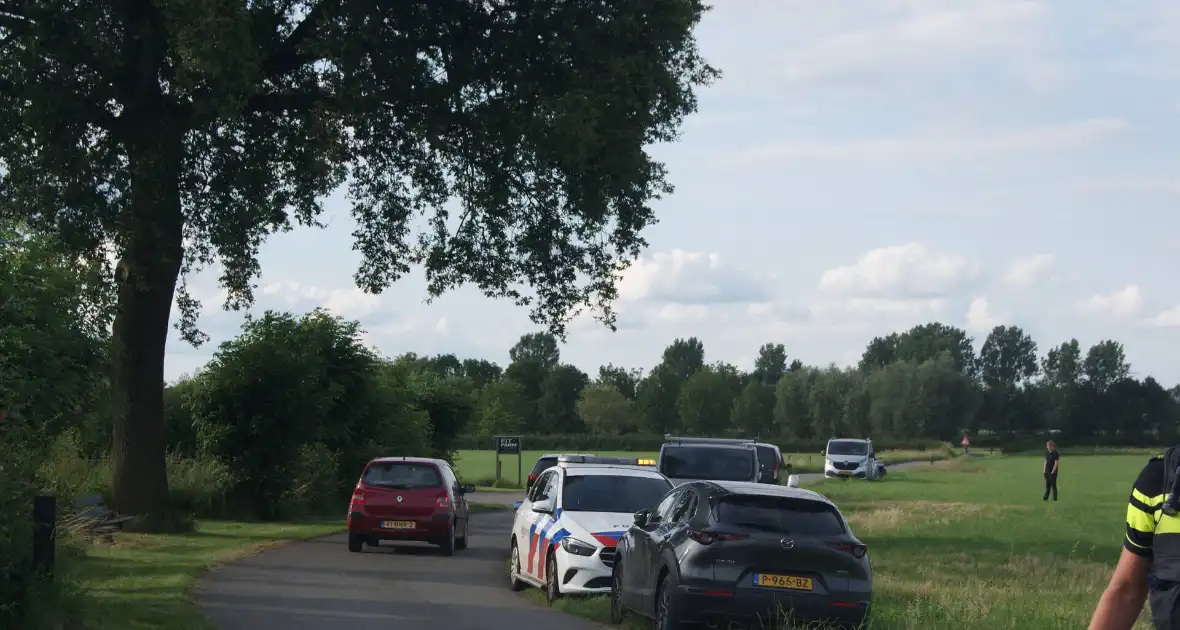 Veel rookontwikkeling bij stalbrand - Foto 1