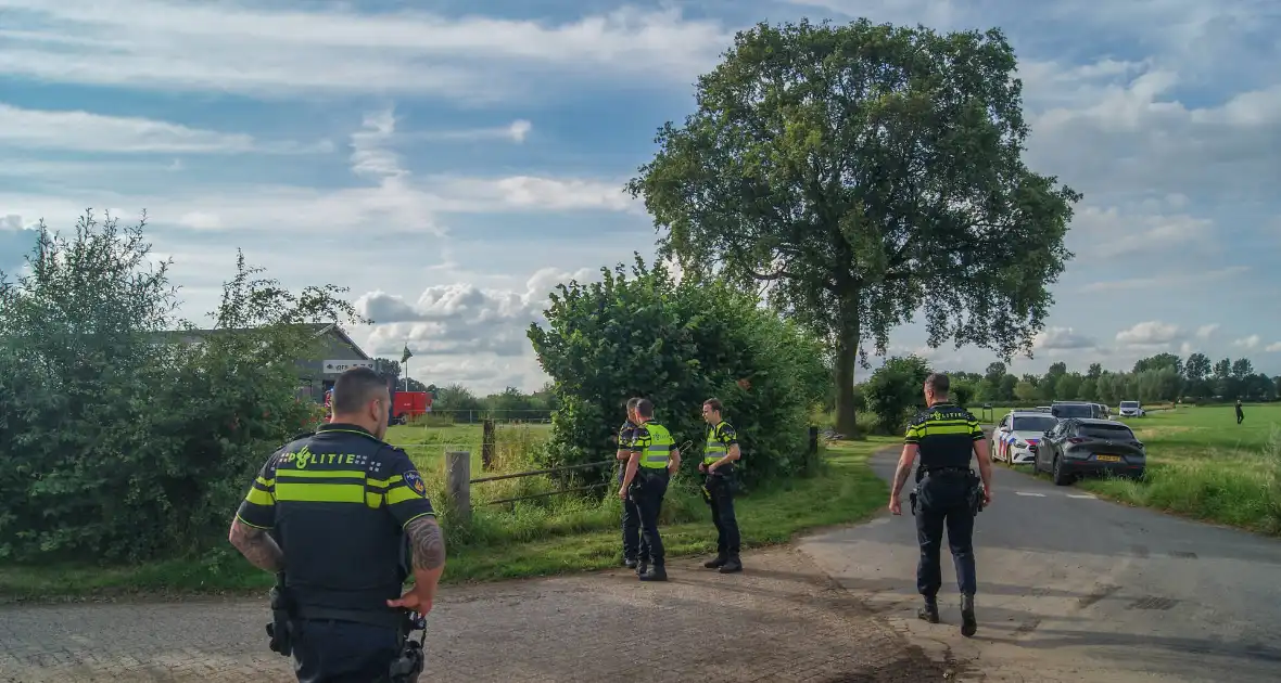 Veel rookontwikkeling bij stalbrand - Foto 4