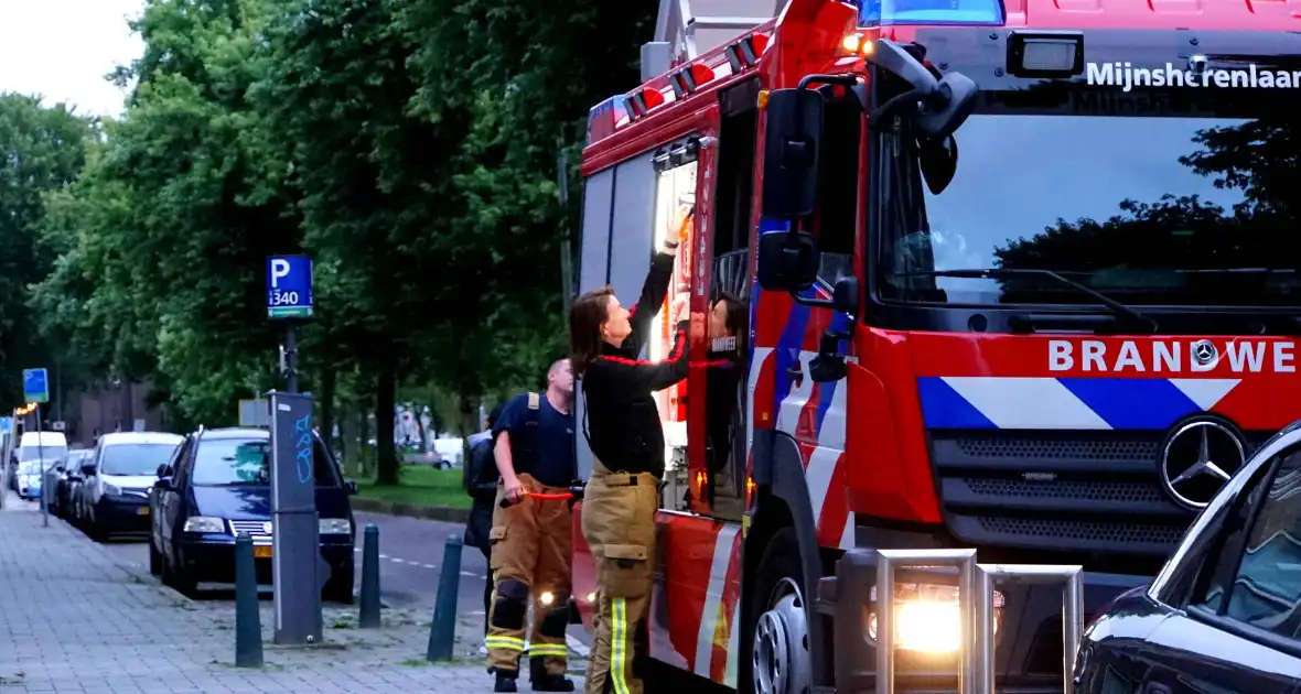 Brandweer controleert constructie wegens scheuren - Foto 2