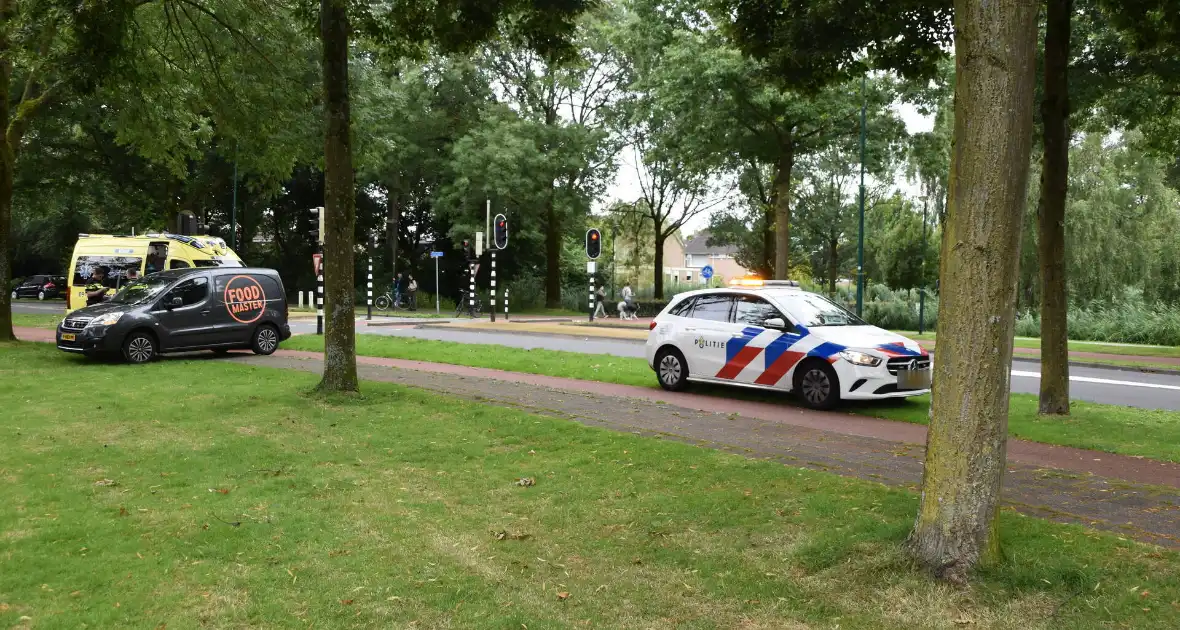 Bezorger onderuit bij eenzijdig ongeval met scooter - Foto 5