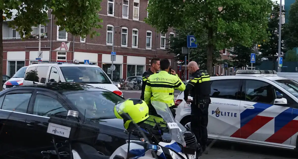 17-Jarige jongen aangehouden na steekincident op straat - Foto 2