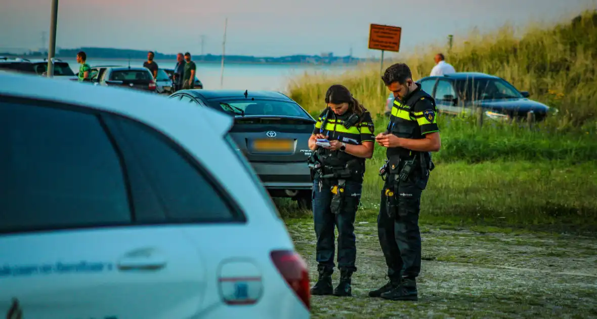 Grote zoekactie nadat getuigen iets uit de lucht zien vallen - Foto 1