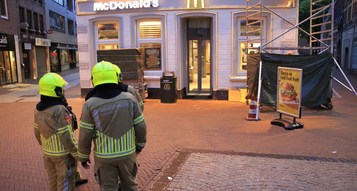 Brandweer ingezet bij McDonald's vanwege gaslucht - Foto 4