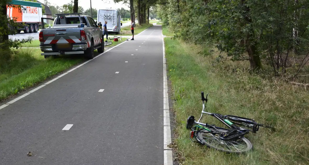 Kind geschept door camper op oversteekplaats - Foto 6