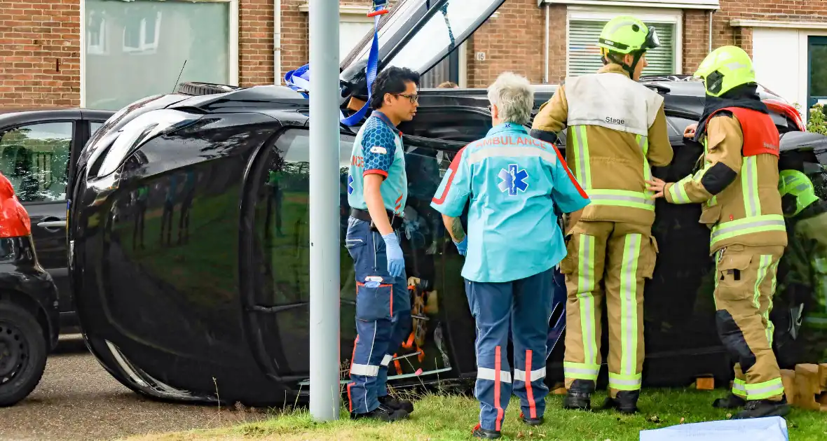 Traumateam ingezet voor ongeval in woonwijk - Foto 2