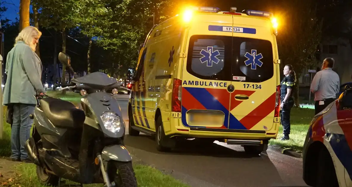 Opzittenden scooter gewond bij botsing met tram - Foto 5
