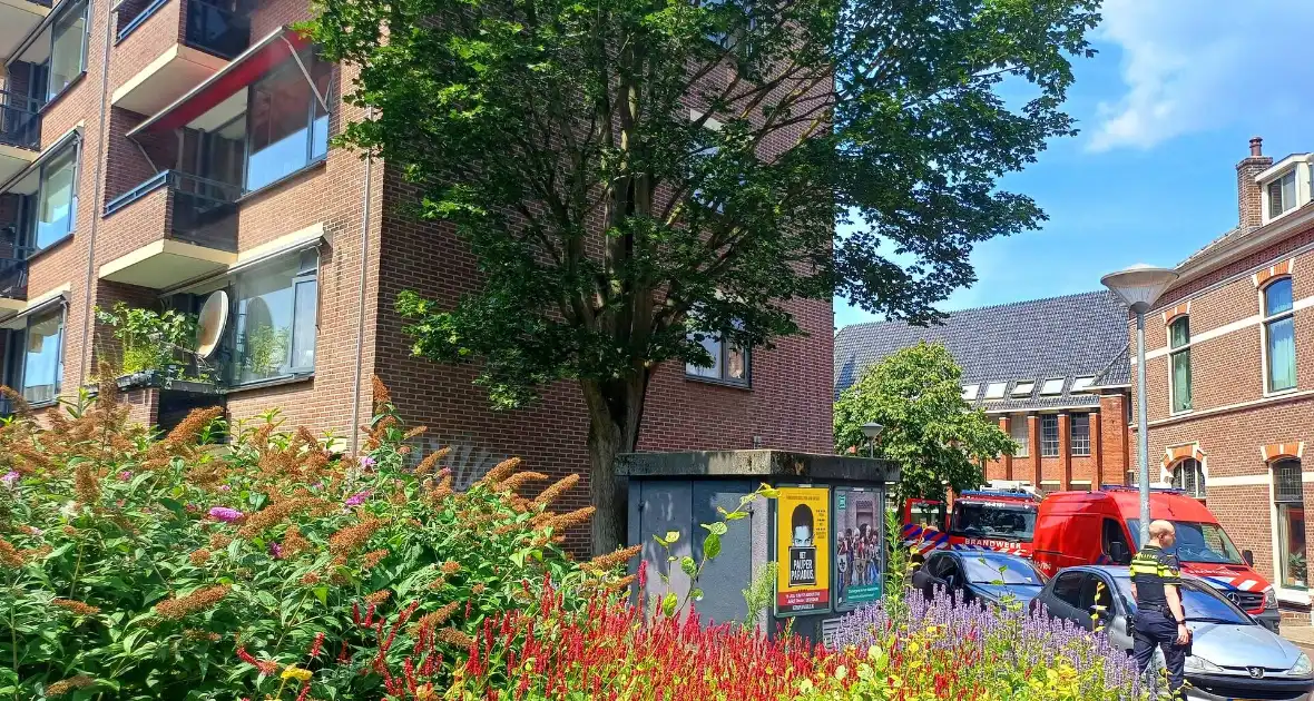 Voorbijganger onder brand in flat - Foto 5