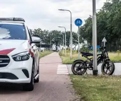 Fatbiker aangereden door bestuurder bestelbus