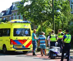 Scooterrijder gaat onderuit met deelscooter