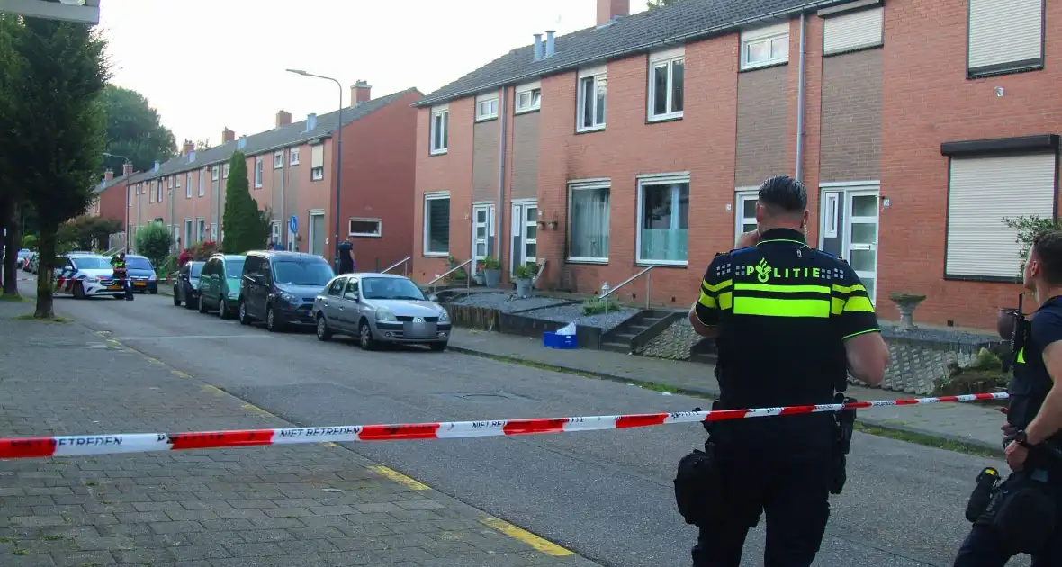 Gezin opgeschrikt door explosie tegen gevel