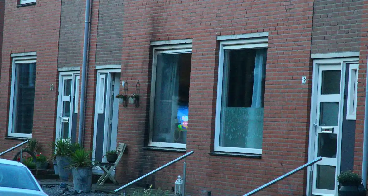 Gezin opgeschrikt door explosie tegen gevel - Foto 4