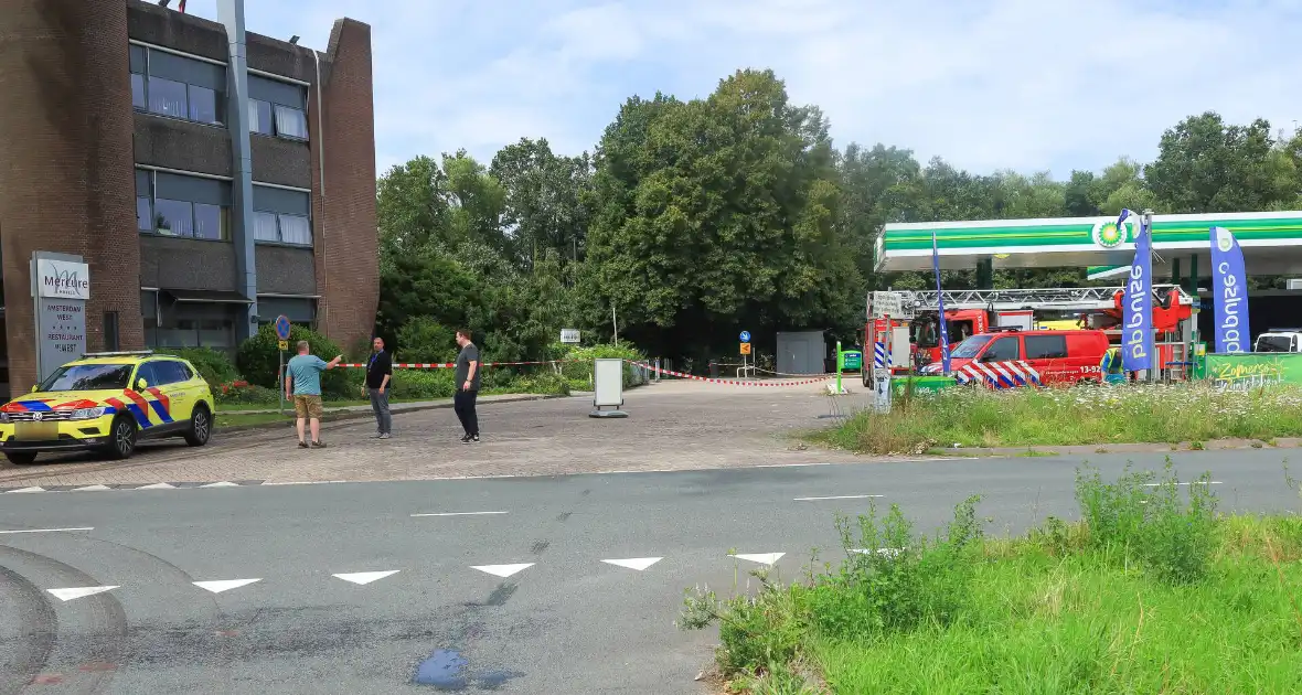 Veel hulpdiensten ingezet vanwege incident - Foto 5