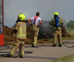 Brandweer ingezet voor brandend geperst hooi