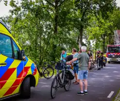 Hulpdiensten ingezet voor oudere-vrouw in sloot