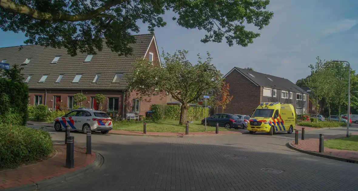 Fietser rijdt tegen openslaande autodeur