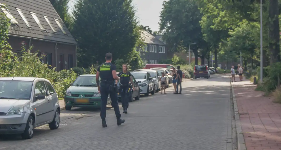 Fietser rijdt tegen openslaande autodeur - Foto 4