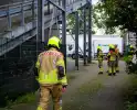 Brandweer verricht metingen bij gedumpt vat
