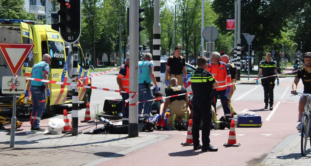 Hulpdiensten groots ingezet waaronder een traumateam - Foto 5