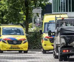 Persoon onder stroom na werkzaamheden in school