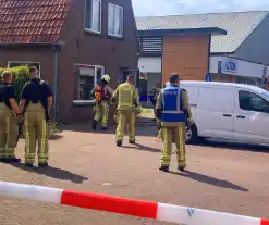 Straat afgezet vanwege brand in woning