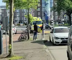 Kopstaart botsing tussen drie voertuigen