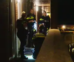 Explosie bij voordeur appartement