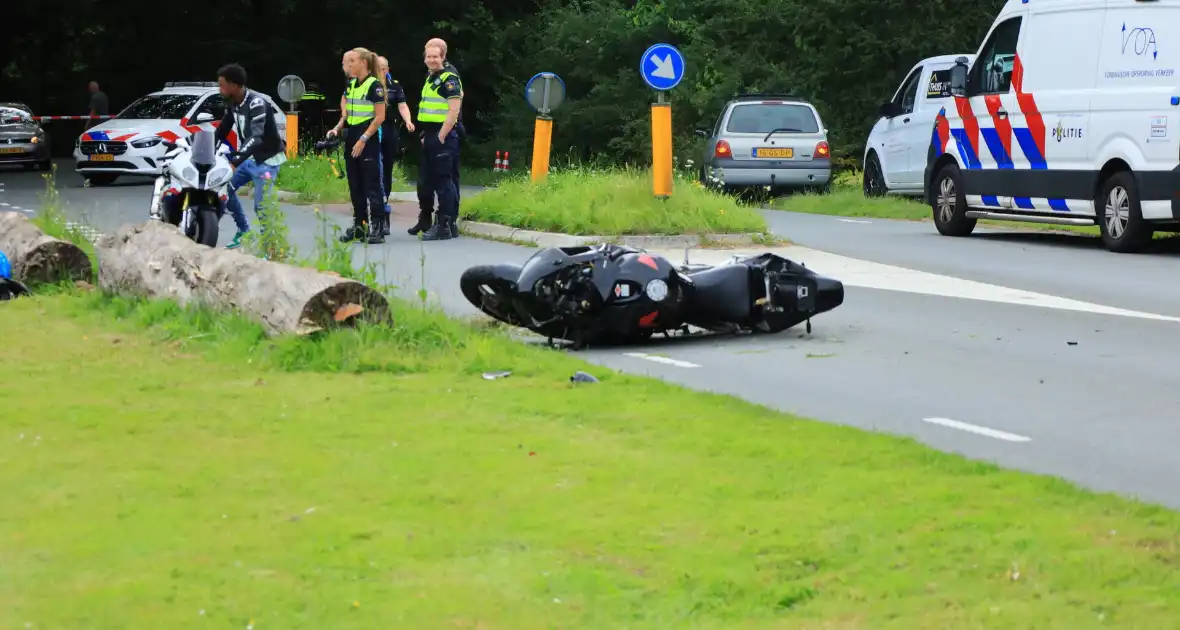 Motorrijder zwaargewond na ongeval