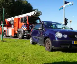 Gewonde na botsing met brandweervoertuig op weg naar reanimatie