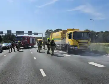 Brandweer ingezet voor brandende vuilniswagen