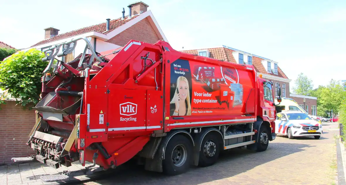 Voetganger aangereden door vuilniswagen - Foto 3