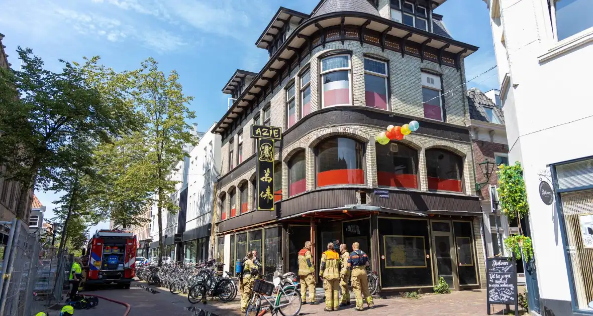 Brandende bouwmaterialen in binnenstad