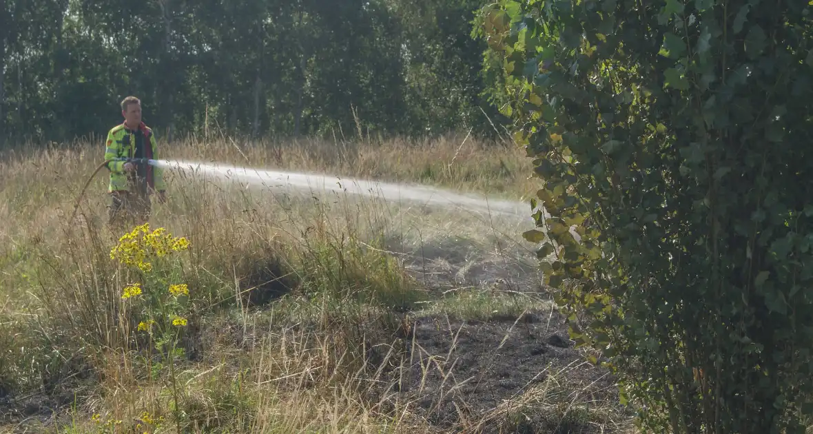 Brandweer blust bosschage brand - Foto 5