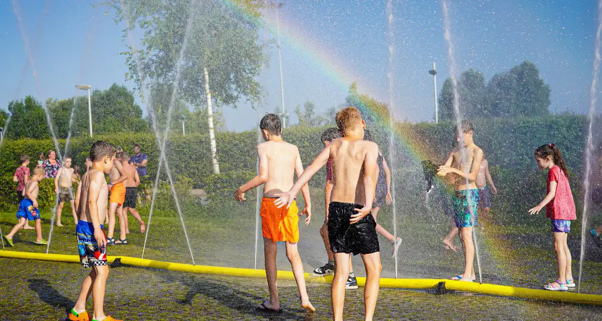 Waterfestijn zorgt voor veel plezier en afkoeling