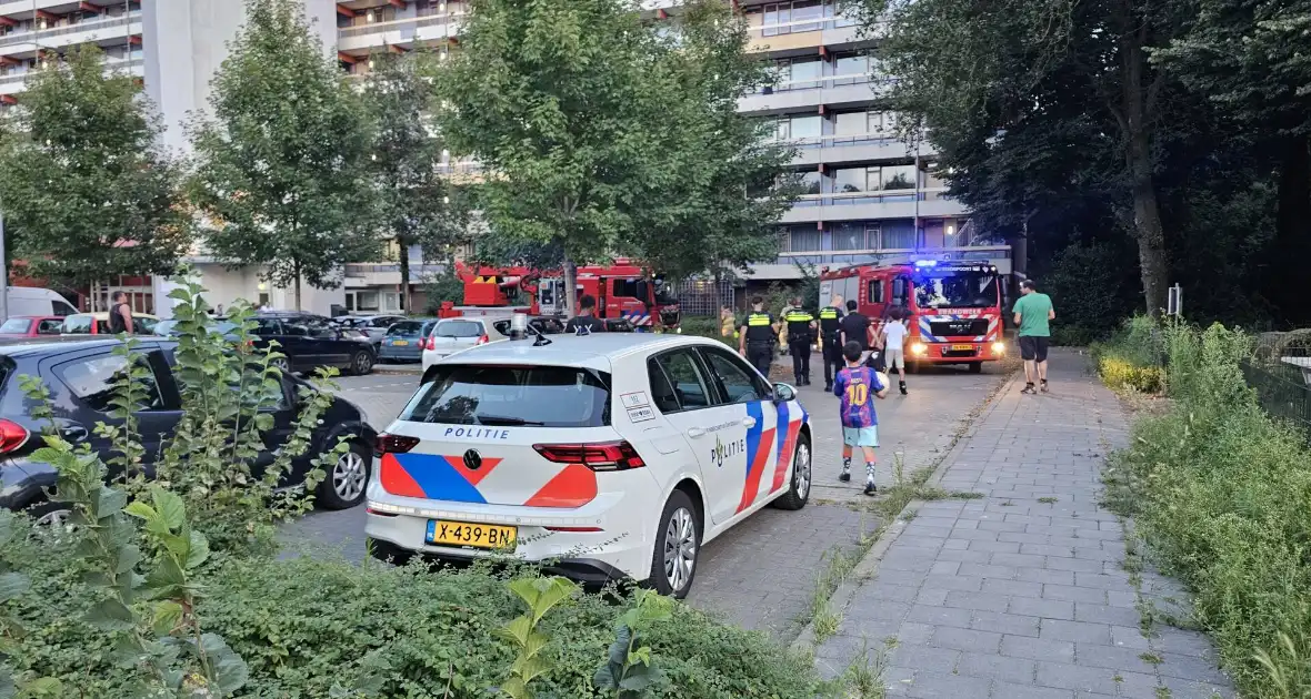 Brandweer ingezet voor brandmelding in flat - Foto 2