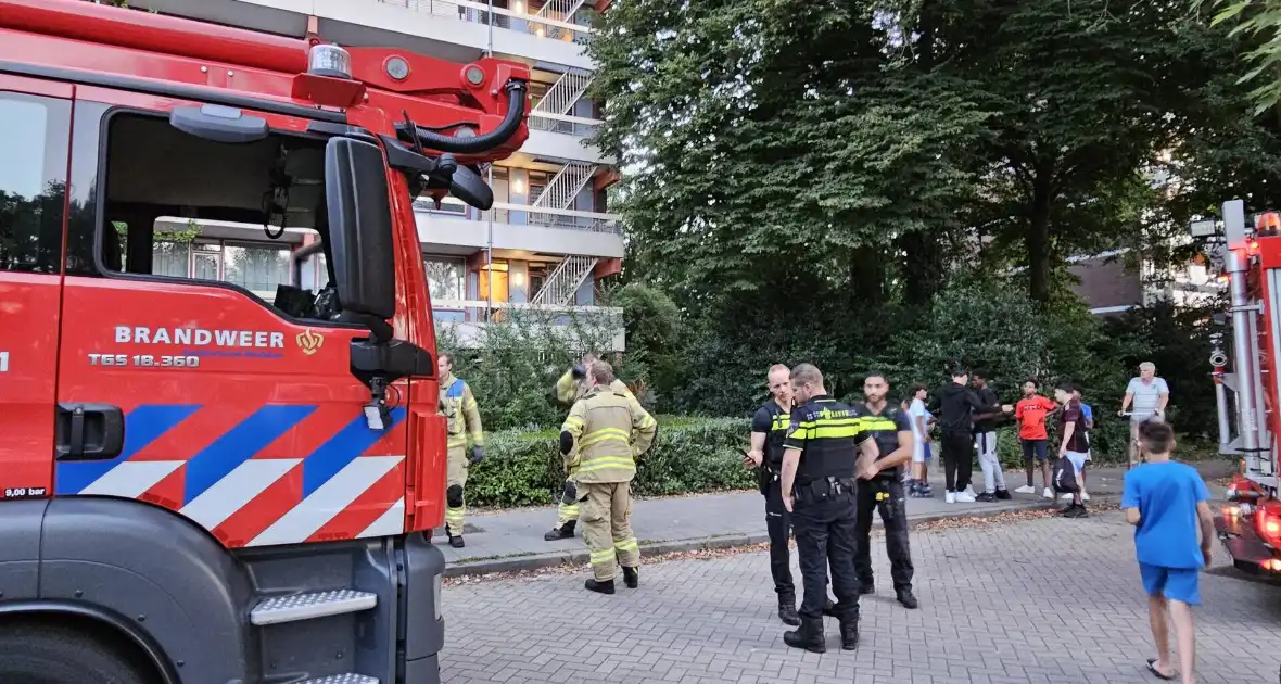 Brandweer ingezet voor brandmelding in flat - Foto 3