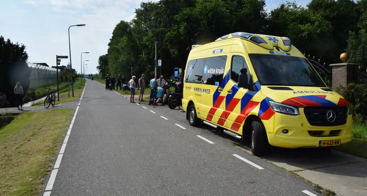 Scooter en fietser veroorzaken ongeval - Foto 1