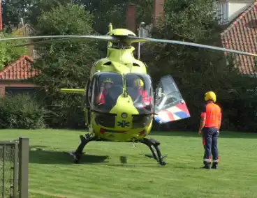 Traumateam landt in woonwijk voor medisch incident