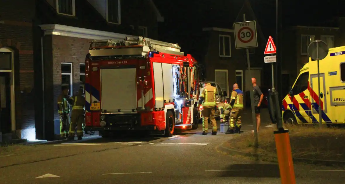 Hulpverleners halen vrouw uit rivier