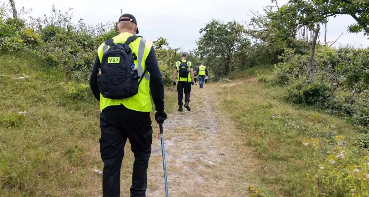 Duingebied uitgekamd door zoekteam in zoektocht naar vermiste man - Foto 8